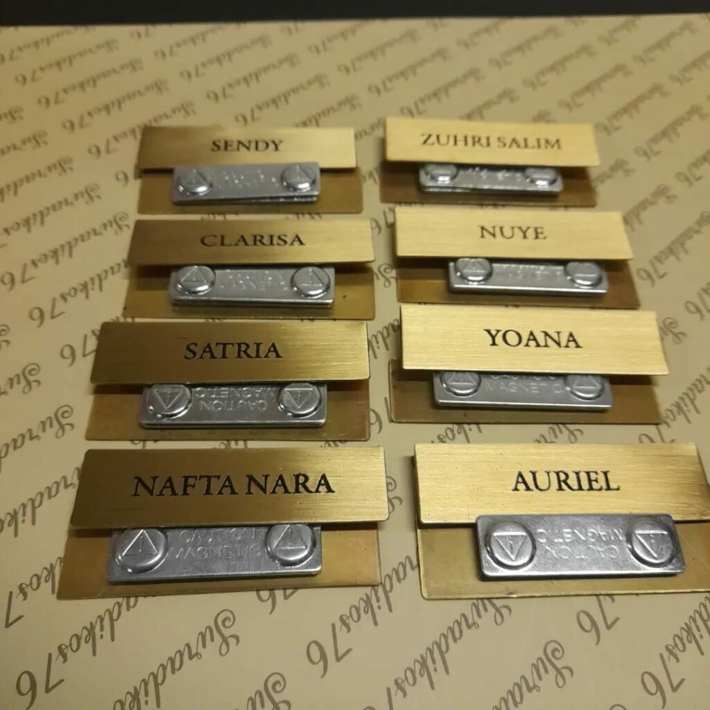 WA 0857-7647-3990  Jasa Pembuatan Plat Label Stainless di Bandung